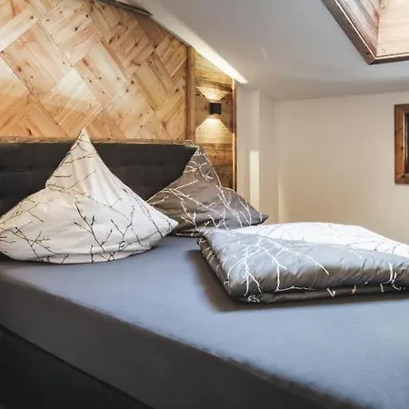 Wood By Trendlbrugger * Going am Wilden Kaiser