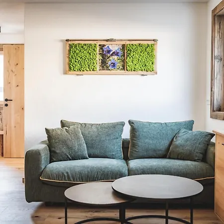 Wood By Trendlbrugger * Going am Wilden Kaiser